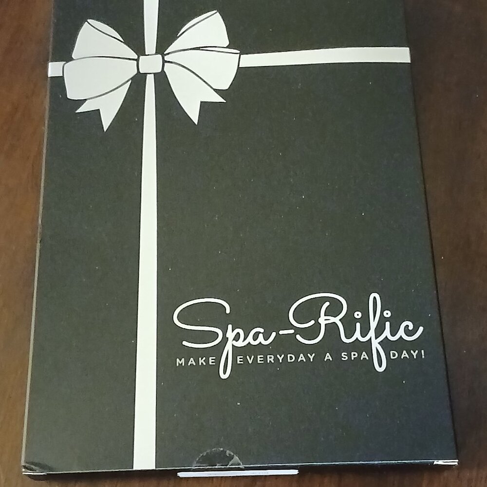 Spa-Rific Laser-Etched Hardened Glass 3-pc Shimmer Mani-Pedi Set